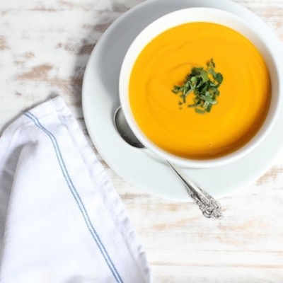 Coconut Curry Carrot Soup Carrot Coconut Curry Soup belleannee.com 3