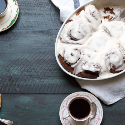 Sticky Sweet Cinnamon Rolls Cinnamon rolls by Jessica Bride BelleAnnee (9 of 10)